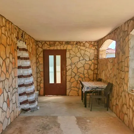 Apartment Eljuga Family