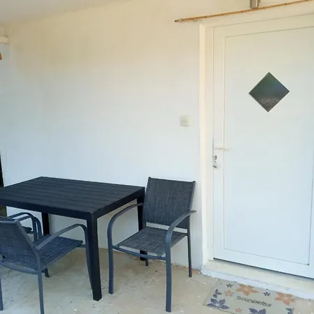 Eljuga Family Apartment