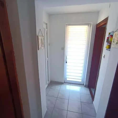 Eljuga Family Apartment *