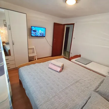 Apartment Eljuga Family Stari Grad (Hvar)