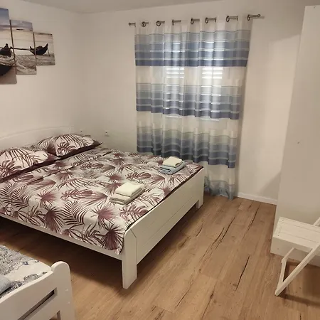 Eljuga Family Apartment *