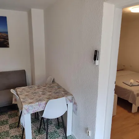 Apartment Eljuga Family Stari Grad (Hvar)