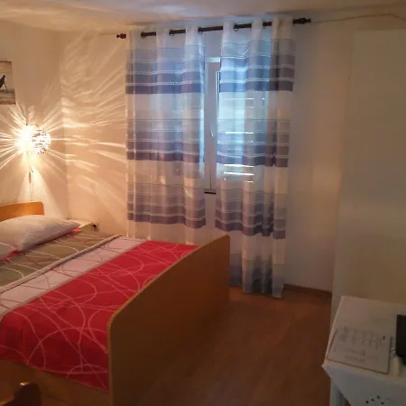 Eljuga Family Apartment *