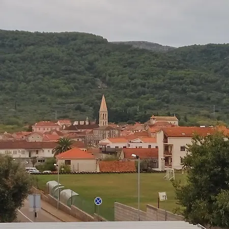 Eljuga Family Stari Grad (Hvar)
